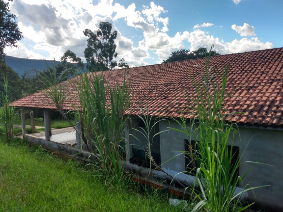 Imagem Imóvel com 6 Quartos à Venda, em São Marcos - Bofete Imagem Imóvel com 6 Quartos à Venda, em São Marcos - Bofete
