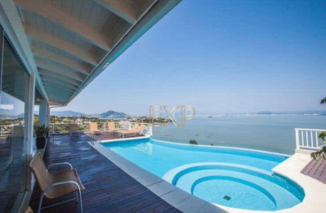 Casa com 9 Quartos à Venda, 757 m² em Cacupé - Florianópolis
