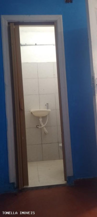 Imagem Casa com 1 Quarto para Alugar,  em Rochdale - Osasco