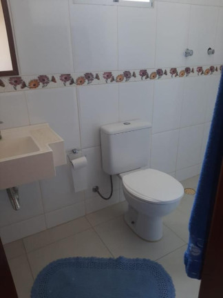 Imagem Imóvel com 4 Quartos à Venda, 300 m² Imagem Imóvel com 4 Quartos à Venda, 300 m²