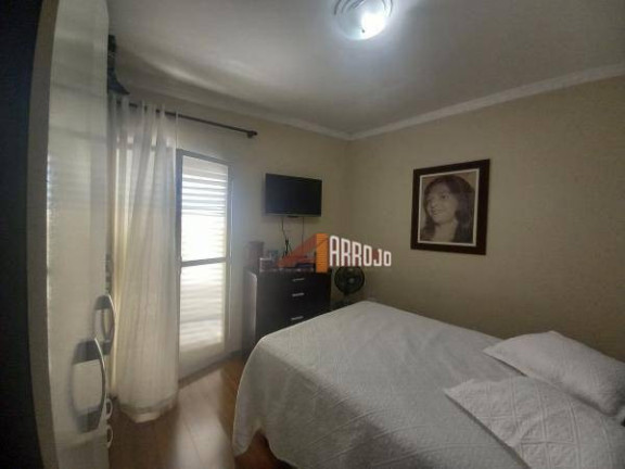 Imagem Sobrado com 4 Quartos à Venda, 210 m² em Vila Granada - São Paulo Imagem Sobrado com 4 Quartos à Venda, 210 m² em Vila Granada - São Paulo