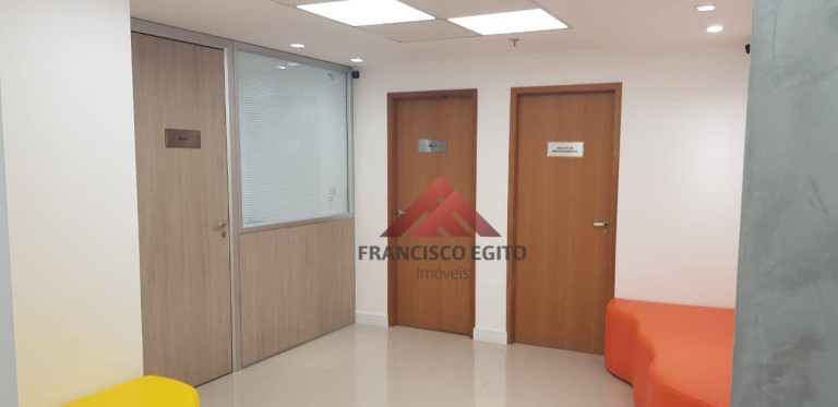 Imagem Sala Comercial à Venda, 320 m² em Centro - Niterói Imagem Sala Comercial à Venda, 320 m² em Centro - Niterói