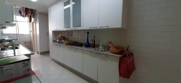 Imagem Apartamento com 4 Quartos à Venda, 138 m² em Lagoa - Rio De Janeiro Imagem Apartamento com 4 Quartos à Venda, 138 m² em Lagoa - Rio De Janeiro