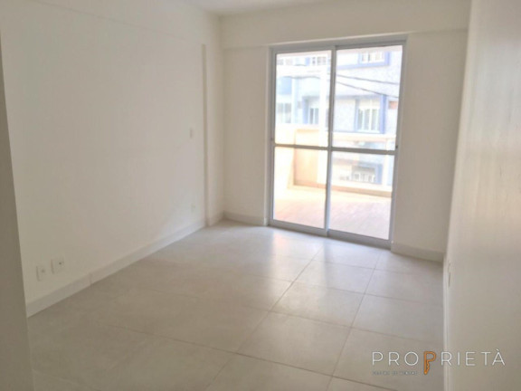 Imagem Apartamento com 3 Quartos à Venda,  em Lagoa - Rio De Janeiro