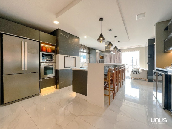 Imagem Casa de Condomínio com 4 Quartos à Venda, 426 m² em Estreito - Florianópolis