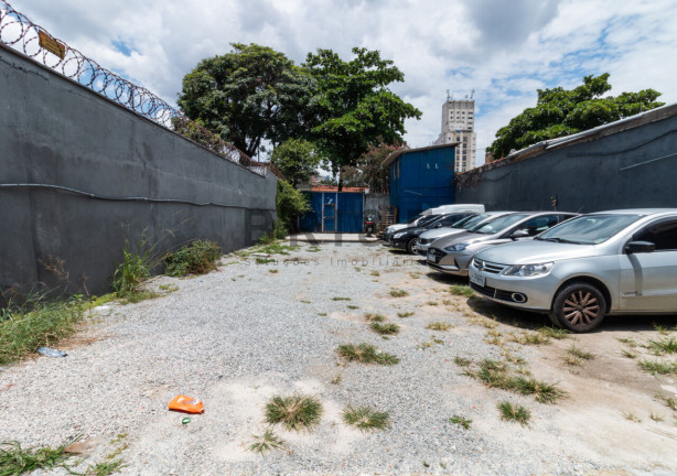 Imagem Terreno à Venda ou Locação, 300 m² em Brooklin - São Paulo Imagem Terreno à Venda ou Locação, 300 m² em Brooklin - São Paulo