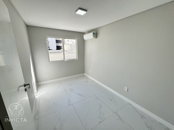 Imagem Apartamento com 3 Quartos à Venda, 116 m² em Centro - Balneário Camboriú Imagem Apartamento com 3 Quartos à Venda, 116 m² em Centro - Balneário Camboriú