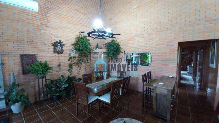Imagem Casa com 3 Quartos à Venda, 290 m² em Centro - Imbé Imagem Casa com 3 Quartos à Venda, 290 m² em Centro - Imbé