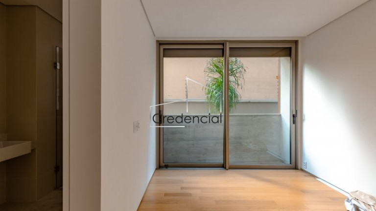 Imagem Apartamento com 3 Quartos à Venda, 315 m² em Cabral - Curitiba