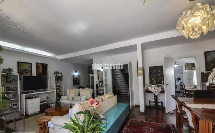 Imagem Casa com 5 Quartos à Venda, 370 m² em Brooklin Paulista - São Paulo Imagem Casa com 5 Quartos à Venda, 370 m² em Brooklin Paulista - São Paulo