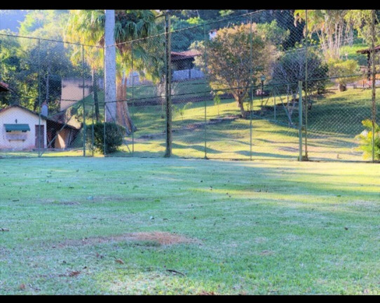 Sala Comercial à Venda, 7 m² em Araras - Petrópolis