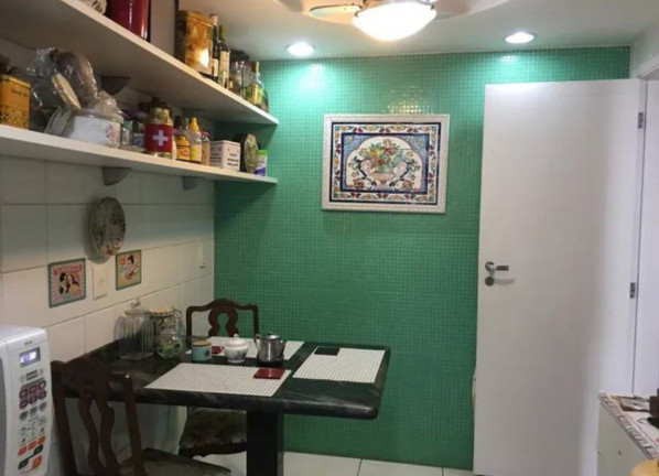 Imagem Imóvel com 4 Quartos à Venda, 166 m² em Icaraí - Niterói Imagem Imóvel com 4 Quartos à Venda, 166 m² em Icaraí - Niterói