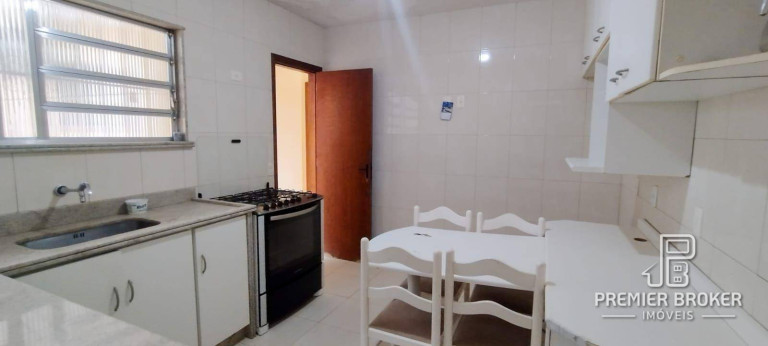 Imagem Casa com 4 Quartos à Venda, 134 m² em São Pedro - Teresópolis Imagem Casa com 4 Quartos à Venda, 134 m² em São Pedro - Teresópolis