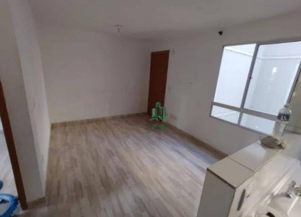 Imagem Apartamento com 2 Quartos à Venda, 44 m² em água Chata - Guarulhos