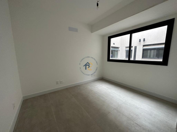 Imagem Cobertura com 4 Quartos à Venda, 337 m² em Lagoa - Rio De Janeiro Imagem Cobertura com 4 Quartos à Venda, 337 m² em Lagoa - Rio De Janeiro