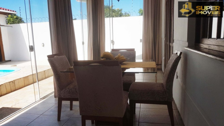 Imagem Casa com 2 Quartos à Venda, 300 m² em Laranjal - Pelotas