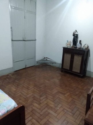 Imagem Casa com 4 Quartos à Venda, 156 m² em Centro - Guaratinguetá Imagem Casa com 4 Quartos à Venda, 156 m² em Centro - Guaratinguetá