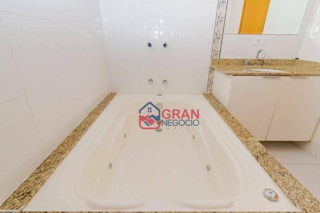 Imagem Casa com 3 Quartos à Venda, 225 m² em São Francisco - Curitiba