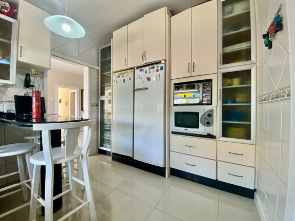 Imagem Casa com 4 Quartos à Venda, 236 m² em Capoeiras - Florianópolis