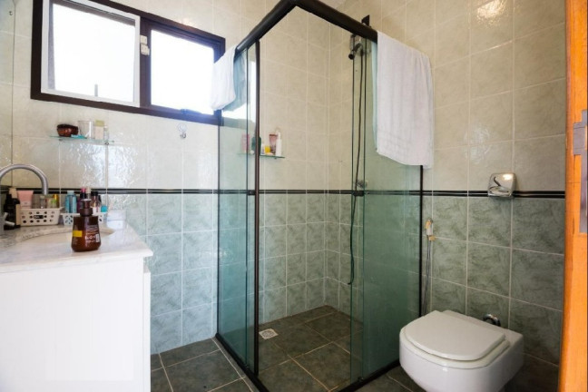 Imagem Casa com 5 Quartos à Venda, 330 m² em Itacorubi - Florianópolis
