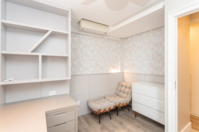 Imagem Apartamento com 4 Quartos à Venda, 217 m² em Petrópolis - Porto Alegre