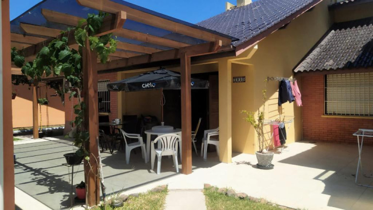 Sobrado com 3 Quartos à Venda, 70 m² em Capão Novo - Capao Da Canoa