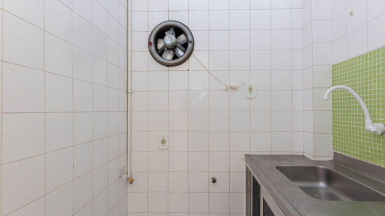 Imagem Imóvel com 1 Quarto à Venda, 40 m² em Catete - Rio De Janeiro Imagem Imóvel com 1 Quarto à Venda, 40 m² em Catete - Rio De Janeiro