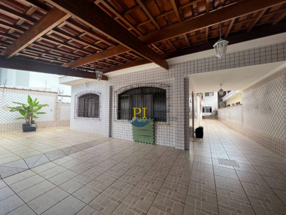 Imagem Casa com 6 Quartos à Venda, 302 m² em Canto Do Forte - Praia Grande Imagem Casa com 6 Quartos à Venda, 302 m² em Canto Do Forte - Praia Grande