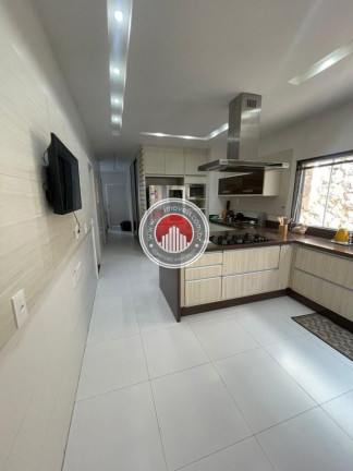 Imagem Casa com 6 Quartos à Venda, 1.250 m² em Anil - Rio De Janeiro Imagem Casa com 6 Quartos à Venda, 1.250 m² em Anil - Rio De Janeiro