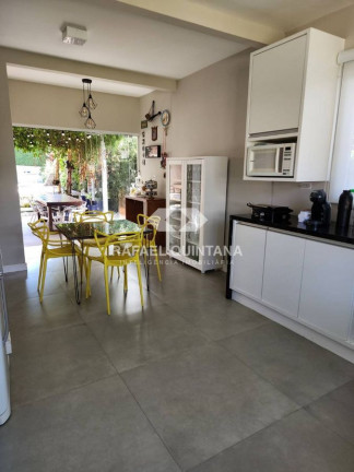 Imagem Casa de Condomínio com 5 Quartos à Venda, 328 m² em Sambaqui - Florianópolis