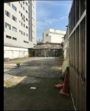 Imagem Terreno para Alugar, 300 m² em Gonzaga - Santos Imagem Terreno para Alugar, 300 m² em Gonzaga - Santos