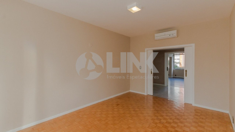Imagem Apartamento com 3 Quartos à Venda, 381 m² em Moinhos De Vento - Porto Alegre Imagem Apartamento com 3 Quartos à Venda, 381 m² em Moinhos De Vento - Porto Alegre