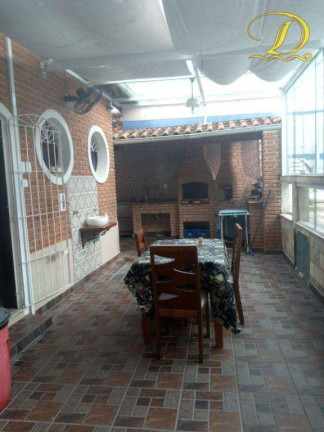 Imagem Casa com 3 Quartos à Venda, 250 m² em Solemar - Praia Grande Imagem Casa com 3 Quartos à Venda, 250 m² em Solemar - Praia Grande