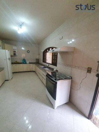Imagem Sobrado com 3 Quartos para Alugar, 160 m² em Jardim Emília - Arujá Imagem Sobrado com 3 Quartos para Alugar, 160 m² em Jardim Emília - Arujá