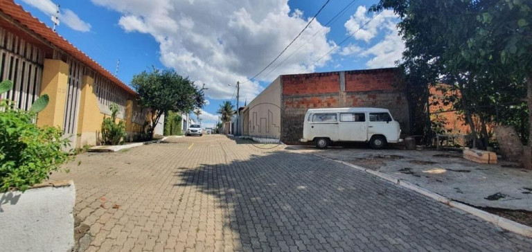 Imagem Casa com 4 Quartos à Venda, 250 m² em Setor Habitacional Arniqueira (águas Claras) - Brasília Imagem Casa com 4 Quartos à Venda, 250 m² em Setor Habitacional Arniqueira (águas Claras) - Brasília