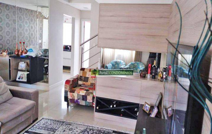 Imagem Casa com 3 Quartos à Venda, 180 m² em Barreirinha - Curitiba