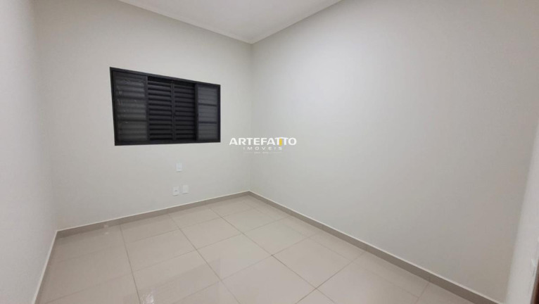 Imagem Casa com 3 Quartos à Venda, 250 m² Imagem Casa com 3 Quartos à Venda, 250 m²