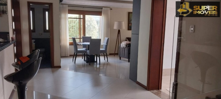 Imagem Casa com 4 Quartos à Venda, 360 m² em Centro - Pelotas
