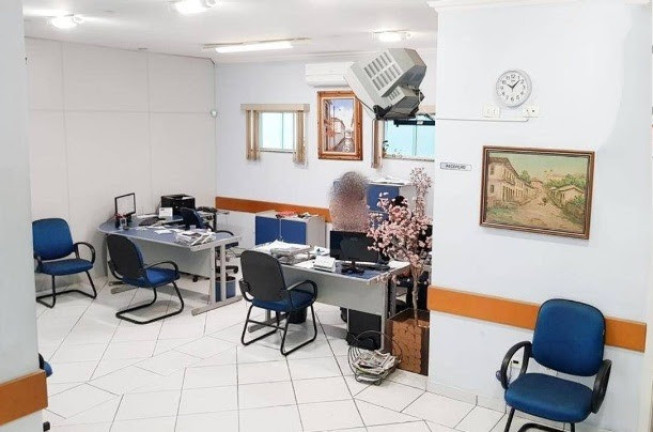 Imagem Imóvel com 3 Quartos à Venda, 399 m² em Centro - Atibaia Imagem Imóvel com 3 Quartos à Venda, 399 m² em Centro - Atibaia