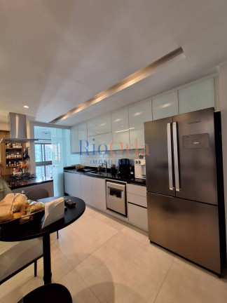 Imagem Apartamento com 3 Quartos à Venda, 132 m² em Barra Da Tijuca - Rio De Janeiro