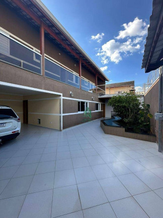 Sobrado com 3 Quartos à Venda, 165 m² em Cidade Soberana - Guarulhos