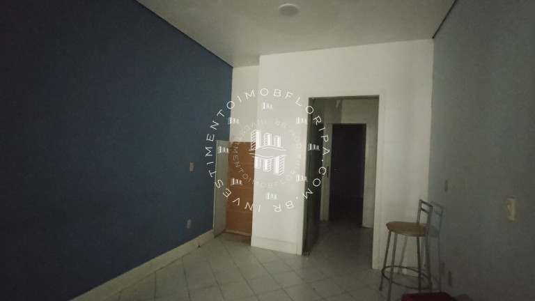 Imagem Imóvel com 1 Quarto à Venda, 25 m² em Centro - Florianópolis Imagem Imóvel com 1 Quarto à Venda, 25 m² em Centro - Florianópolis