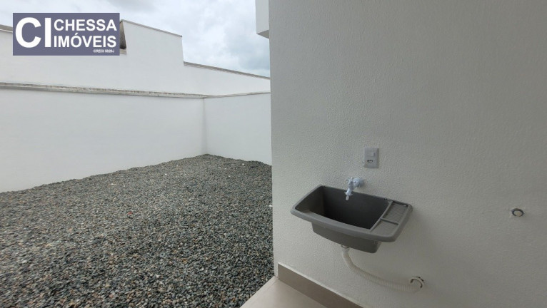Imagem Sobrado com 2 Quartos à Venda, 100 m² em Espinheiros - Itajaí Imagem Sobrado com 2 Quartos à Venda, 100 m² em Espinheiros - Itajaí