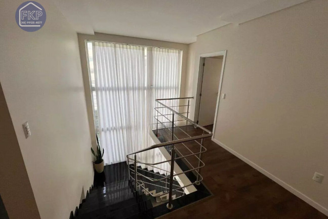 Imagem Casa com 3 Quartos à Venda, 224 m² em Ingleses Norte - Florianópolis