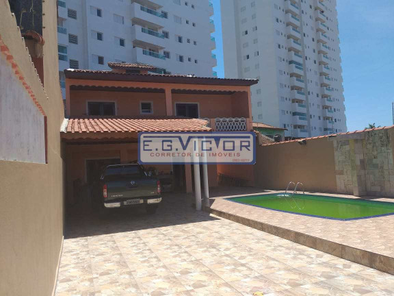 Sobrado com 4 Quartos à Venda, 1 m² em Jardim Itapoan - Mongaguá