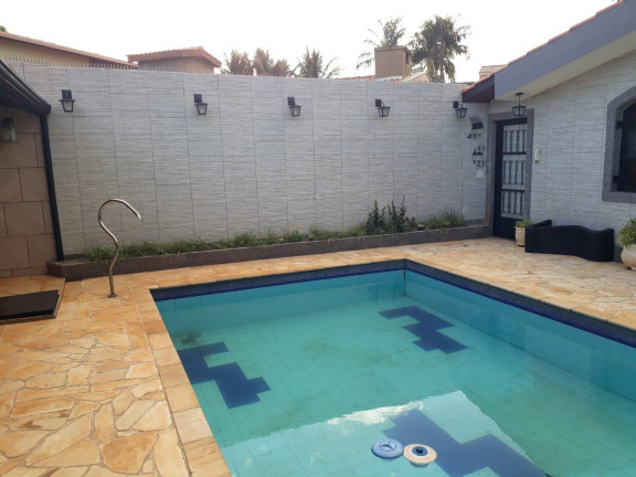Imagem Casa com 3 Quartos à Venda, 300 m² em Vila Helena - Atibaia Imagem Casa com 3 Quartos à Venda, 300 m² em Vila Helena - Atibaia