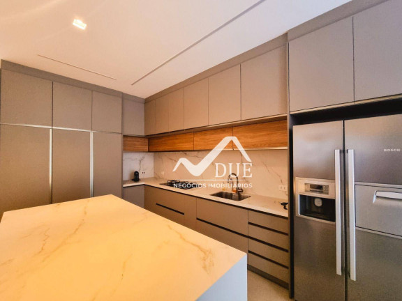 Imagem Casa com 4 Quartos à Venda, 376 m² em Ponta Da Praia - Santos Imagem Casa com 4 Quartos à Venda, 376 m² em Ponta Da Praia - Santos