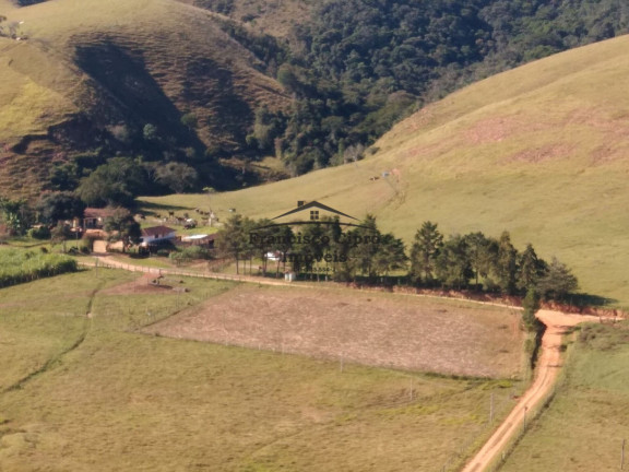 Imóvel com 2 Quartos à Venda, 300 m² em Macacos - Silveiras