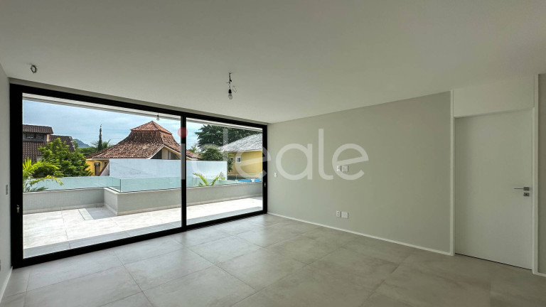 Imagem Casa de Condomínio com 5 Quartos à Venda,  em Barra Da Tijuca - Rio De Janeiro
