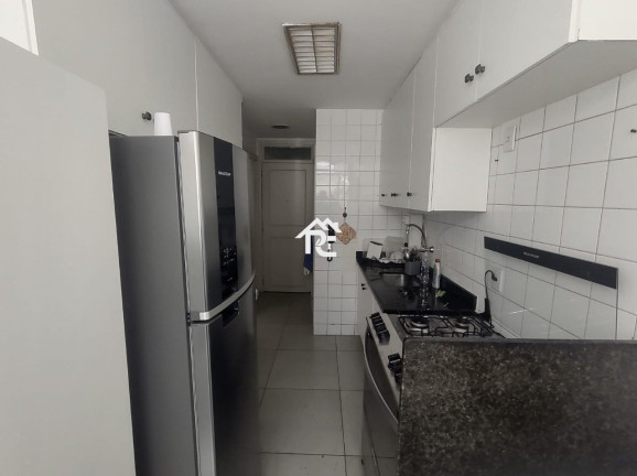 Imagem Apartamento com 2 Quartos à Venda,  em Ingá - Niterói